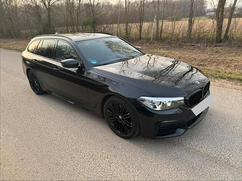 Gebraucht BMW 530 M Performance 265 PS (194 kW) 2019 Schwarz Kombi