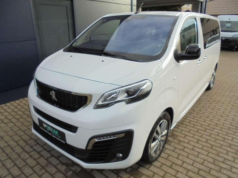Kaolinweiss Gebraucht 2024 Peugeot Traveller Allure Van / Kleinbus | 41.950 € - Bild 1/4
