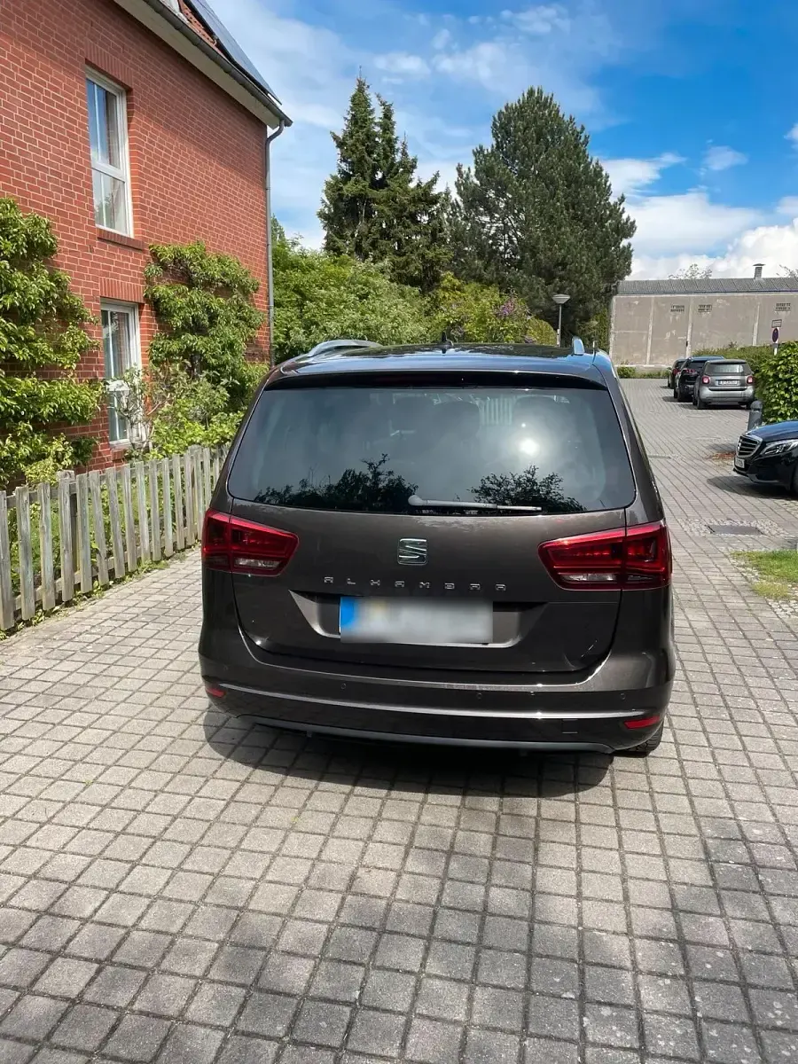 Gebraucht Seat Alhambra 150 PS (110 kW) 2018 Braun Van / Kleinbus