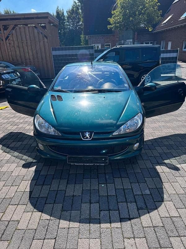 Grün Gebraucht 2003 Peugeot 206 CC Cabrio | 600 € (Superpreis) - Bild 1/4