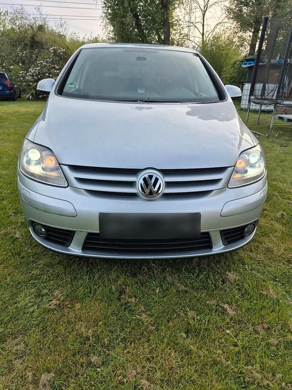 Second-hand VW Golf V 105 CP (77 kW) 2007 Argintiu Hatchback