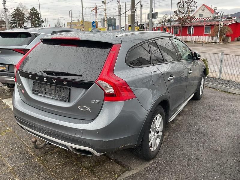 Gebraucht Volvo V60 CC Momentum 150 PS (110 kW) 2017 Kombi