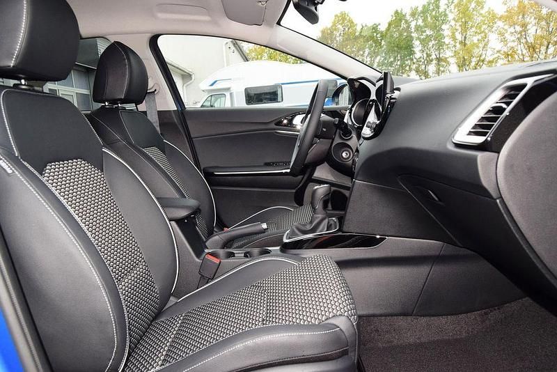Neu Kia XCeed Exclusive 116 PS (85 kW) 2026 Blau SUV