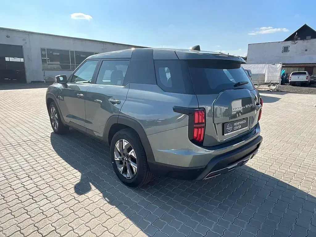 Neu KGM Torres EVX 152 kW (207 PS) 2026 Grün SUV