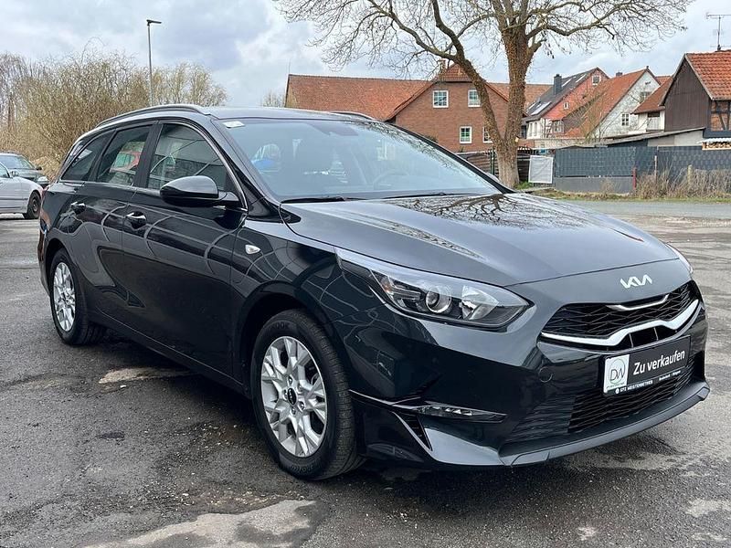 Gebraucht Kia Ceed 160 PS (117 kW) 2023 Schwarz Kleinwagen