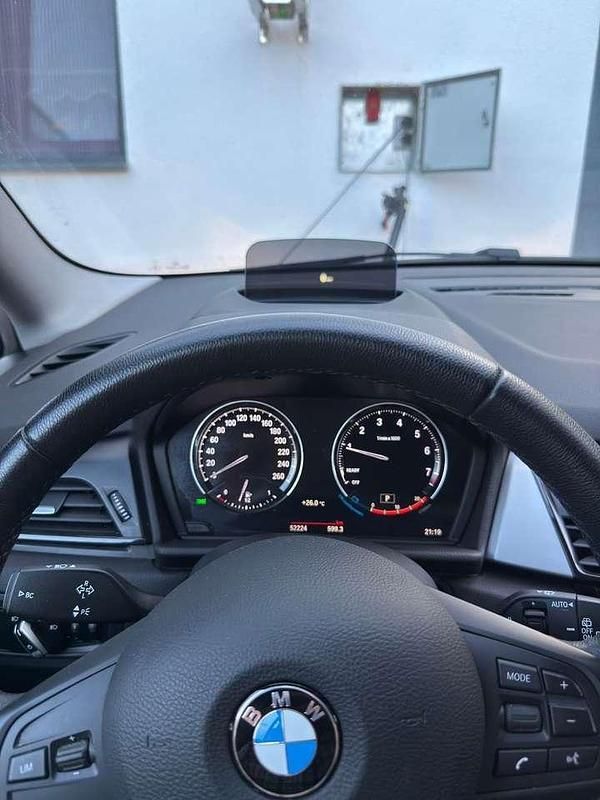Schwarz Gebraucht 2021 BMW 218 Van / Kleinbus | 20.600 € (Guter Preis) - Bild 1/4