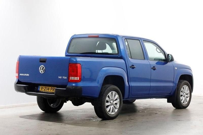 Gebraucht VW Amarok Trendline 165 PS (121 kW) 2018 Blau Abholung