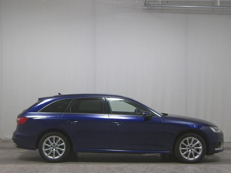 Blau Gebraucht 2020 Audi A4 Advanced Kombi | 20.380 € (Superpreis) - Bild 1/4