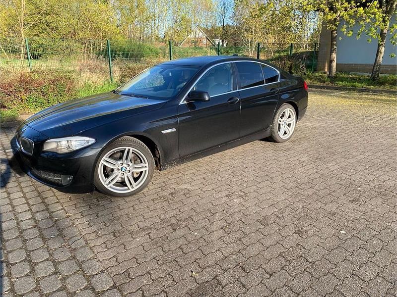 Usata BMW 525 218 CV (160 kW) 2012 Nero Berlina