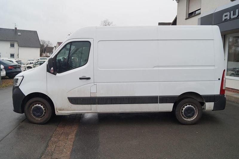 Gebraucht Renault Master 135 PS (99 kW) 2022 Weiß Van / Kleinbus