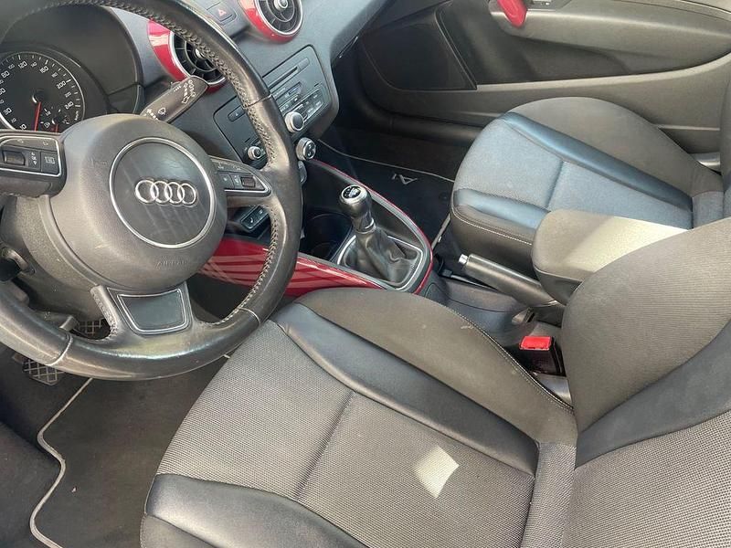 Gebraucht Audi A1 Attraction 86 PS (63 kW) 2012 Weiß Kleinwagen