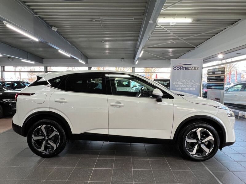 Metallic Gebraucht 2023 Nissan Qashqai 360º SUV | 26.400 € (Guter Preis) - Bild 1/4