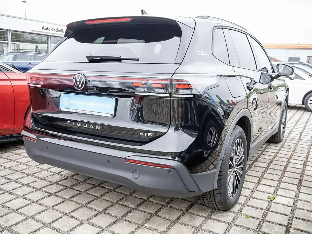 Gebraucht VW Tiguan Goal 150 PS (110 kW) 2025 Grenadillschwarz SUV