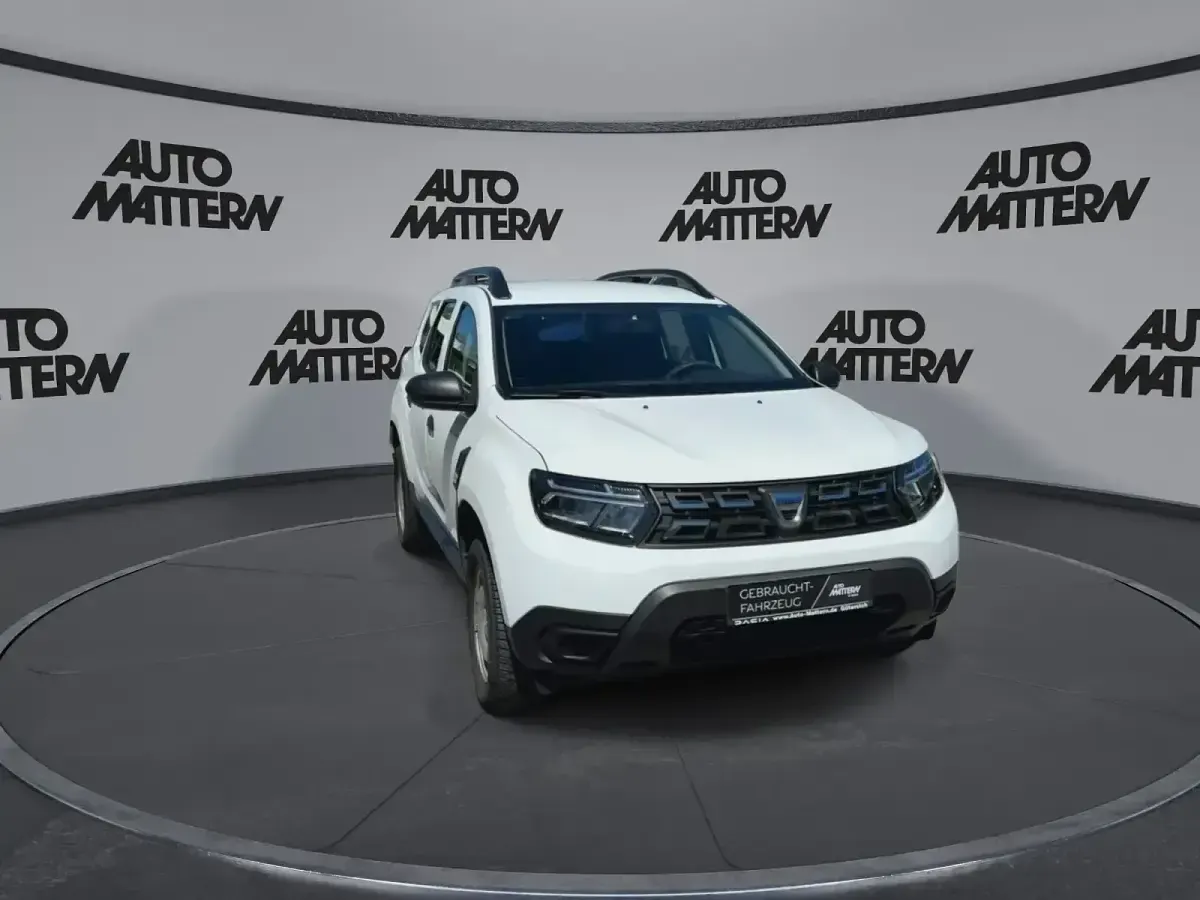 Gebraucht Dacia Duster Essentiel 101 PS (74 kW) 2022 Weiß SUV