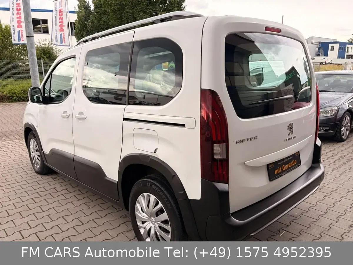 Gebraucht Peugeot Rifter Active 131 PS (96 kW) 2018 Weiß Van / Kleinbus