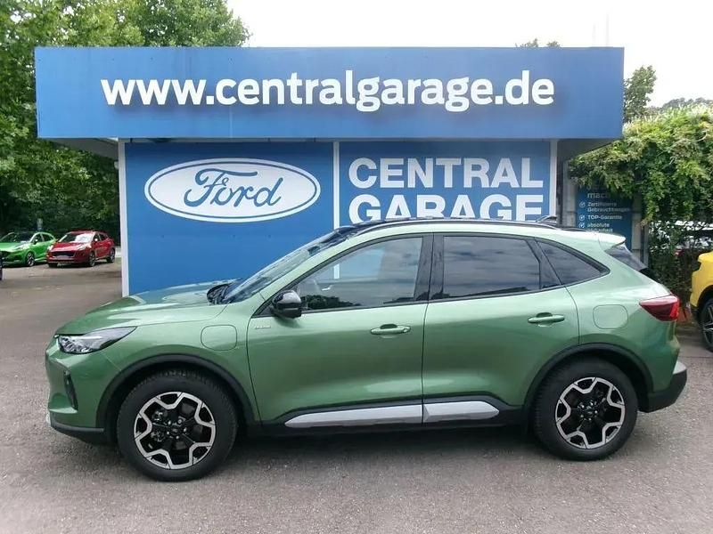 Grün Gebraucht 2024 Ford Kuga Active X SUV | 37.900 € (Guter Preis) - Bild 1/4