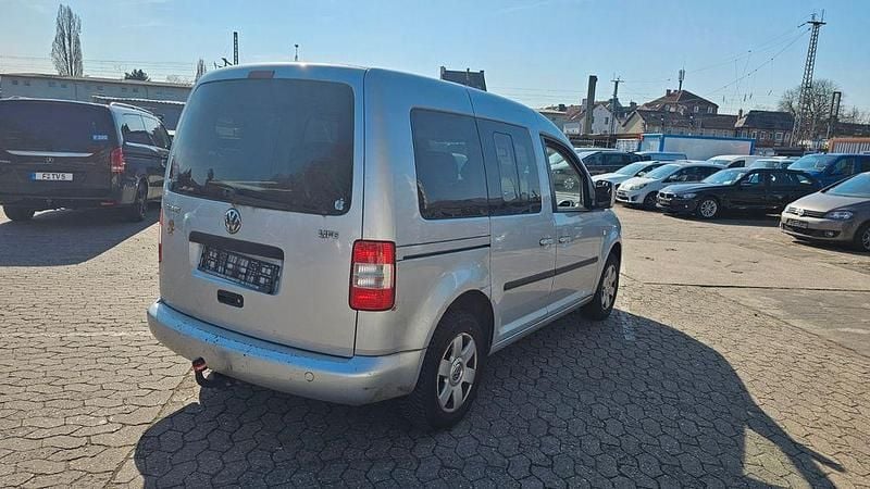 Gebraucht VW Caddy Life 80 PS (58 kW) 2009 Reflexsilber Van / Kleinbus