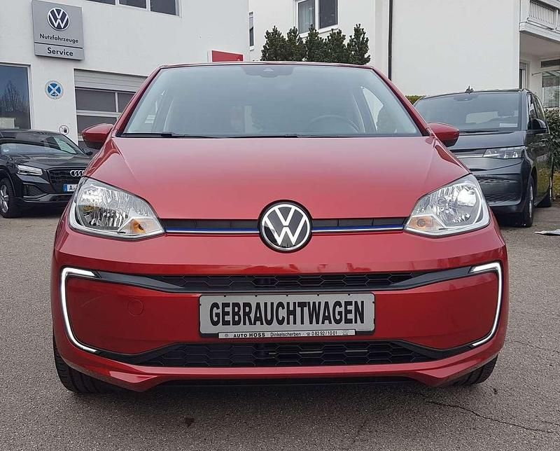 Gebraucht VW e-up! 61 kW (83 PS) 2023 Kings red metallic Kleinwagen