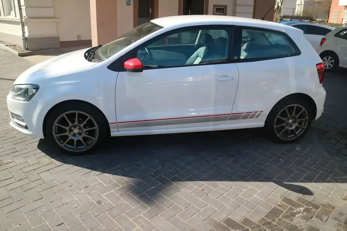 Gebraucht VW Polo Beats 90 PS (66 kW) 2016 Weiß Kleinwagen