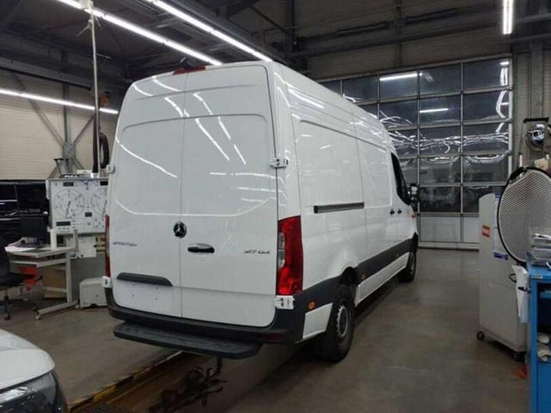 Gebraucht Mercedes Sprinter 170 PS (125 kW) 2024 Arktikweiss Van