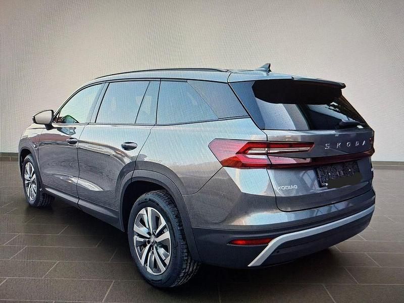 Neu Skoda Kodiaq Selection 204 PS (150 kW) 2026 Grau SUV