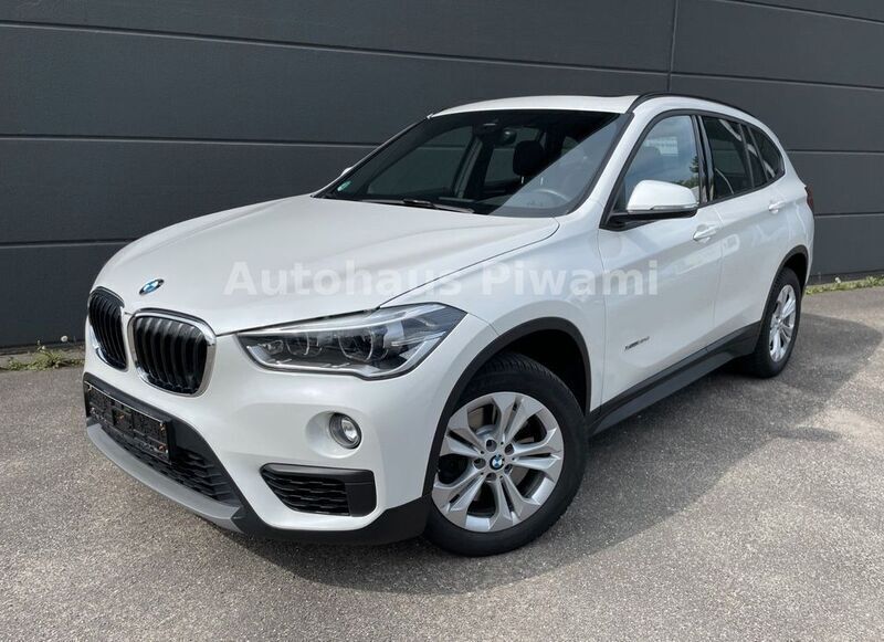 Mineralweiss metallic Gebraucht 2017 BMW X1 Advantage SUV | 18.400 € (Guter Preis) - Bild 1/4