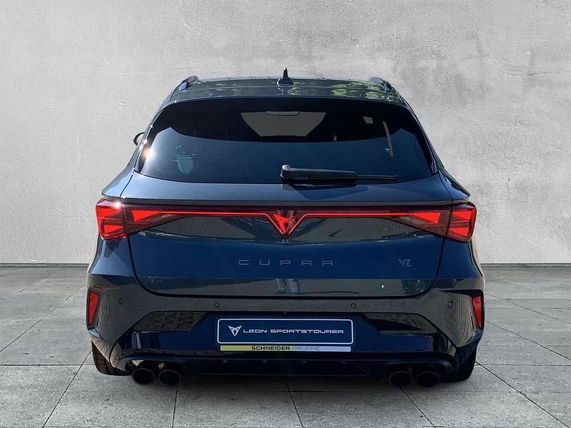 Neu Cupra Leon VZ 333 PS (244 kW) 2025 Grau Limousine