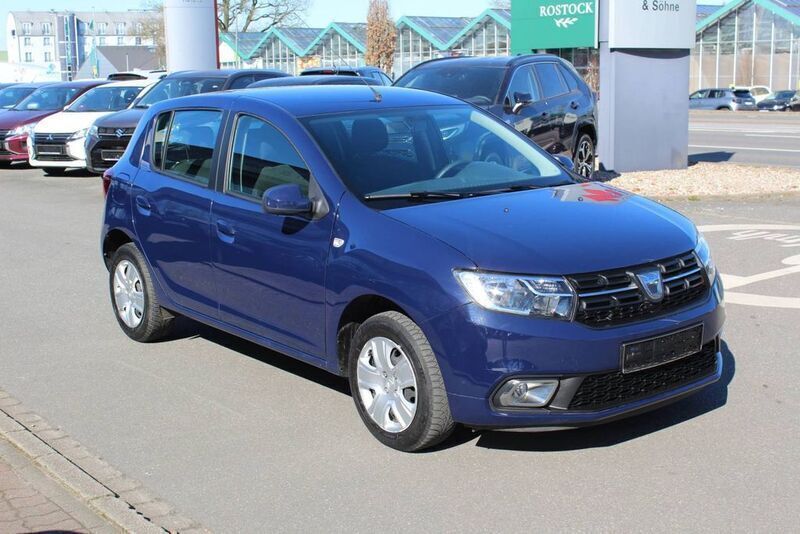 Blau Gebraucht 2019 Dacia Sandero Comfort Kleinwagen | 8.990 € (Etwas zu teuer) - Bild 1/4