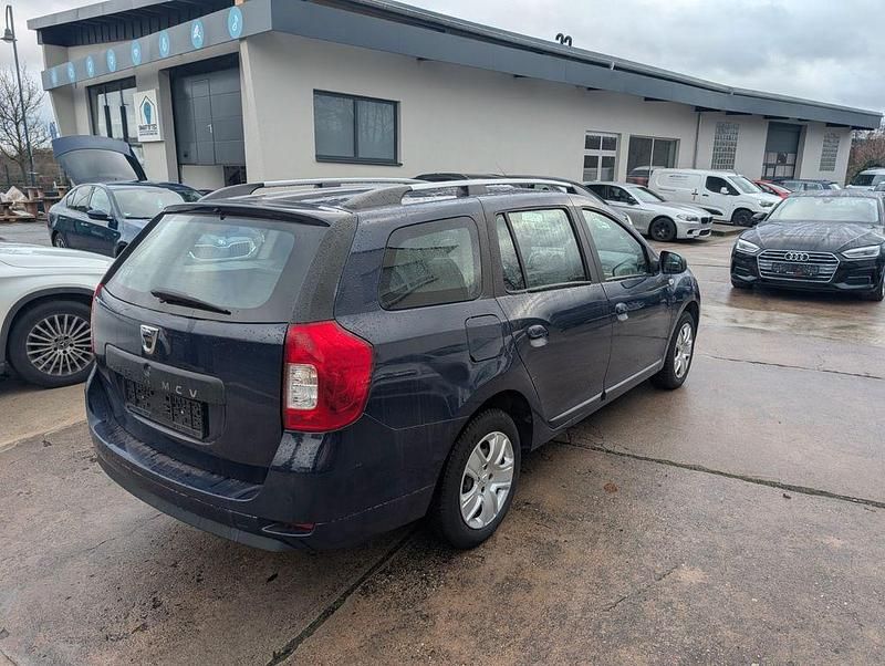 Gebraucht Dacia Logan MCV Comfort 73 PS (53 kW) 2018 Blau Limousine