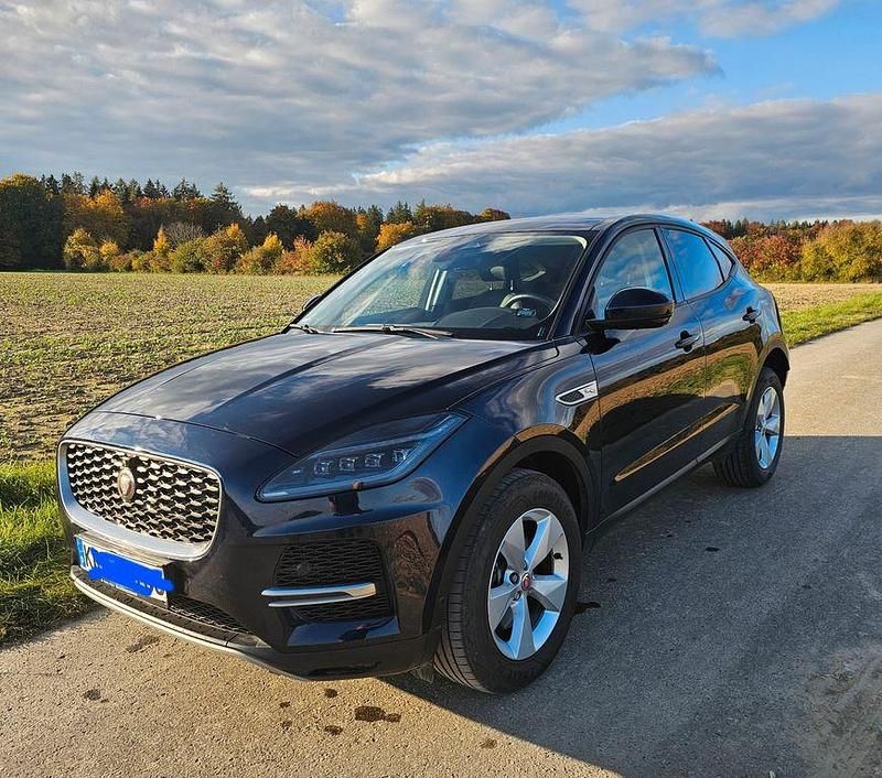 Blau Gebraucht 2021 Jaguar E-Pace R-Dynamic SUV | 24.900 € (Guter Preis) - Bild 1/4