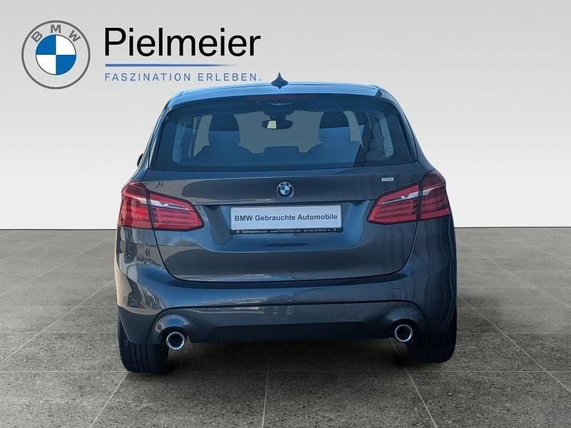 Gebraucht BMW 220 Active Tourer Advantage 192 PS (141 kW) 2020 Grau Van / Kleinbus