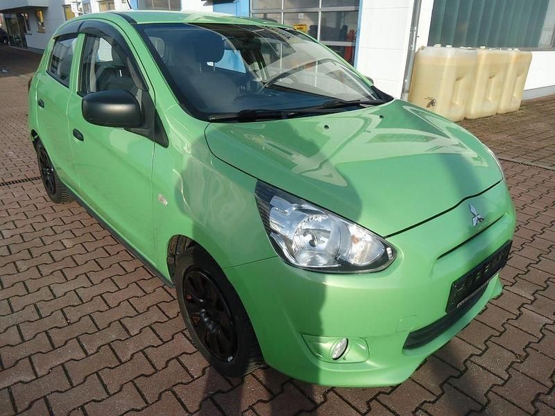 Gebraucht Mitsubishi Space Star Classic Collection 71 PS (52 kW) 2014 Grün Van / Kleinbus