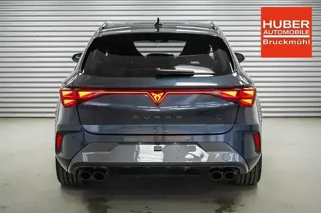 Gebraucht Cupra Leon VZ 333 PS (244 kW) 2025 Magnetic grau metallic (s7) Kombi
