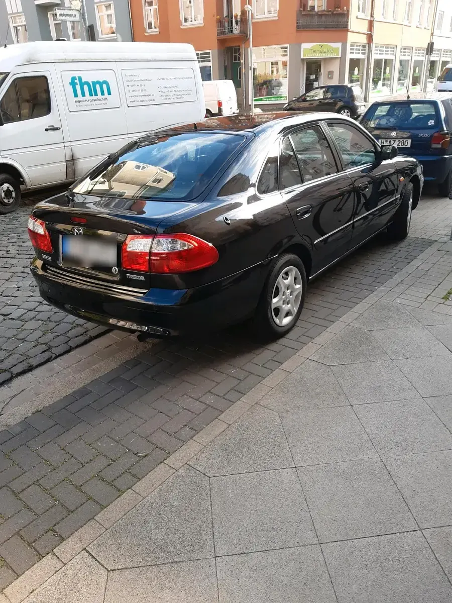 Gebraucht Mazda 626 Color 115 PS (84 kW) 2002 Schwarz Limousine