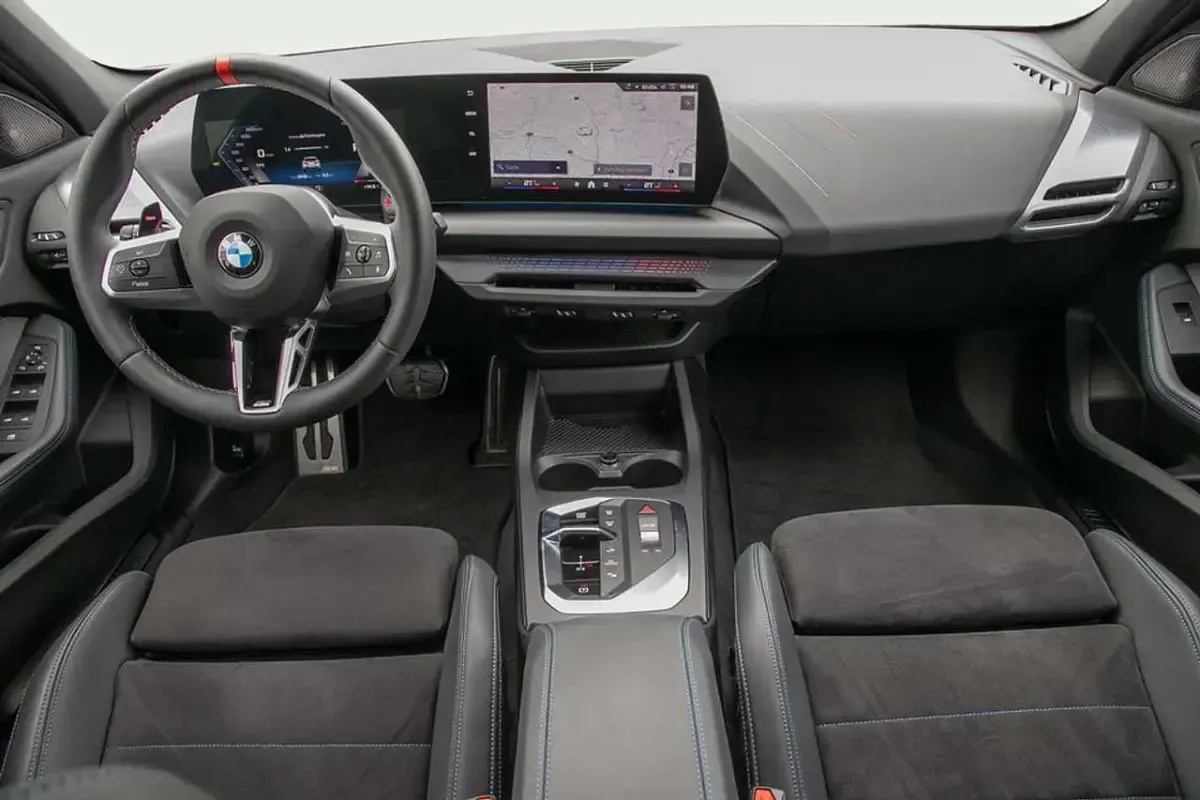 Gebraucht BMW M135 300 PS (220 kW) 2025 Alpinweiß uni Kleinwagen