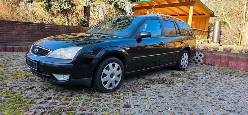 Gebraucht Ford Mondeo Trend 125 PS (91 kW) 2003 Schwarz Kombi