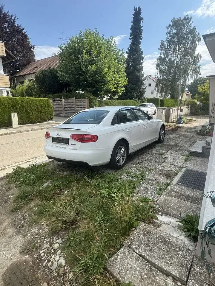 Gebraucht Audi A4 Attraction 170 PS (125 kW) 2014 Limousine