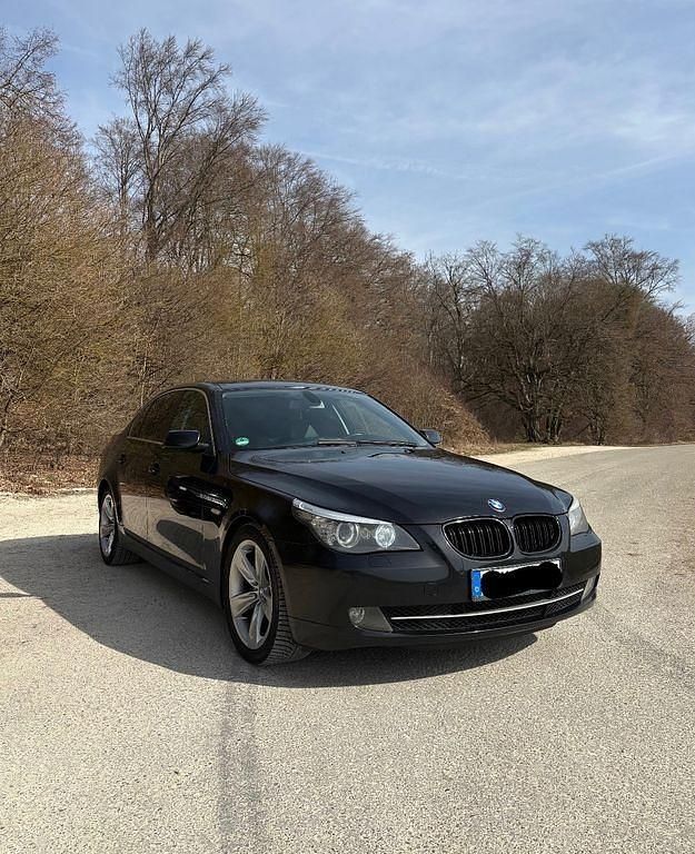 Gebraucht BMW 525 218 PS (160 kW) 2008 Schwarz Limousine