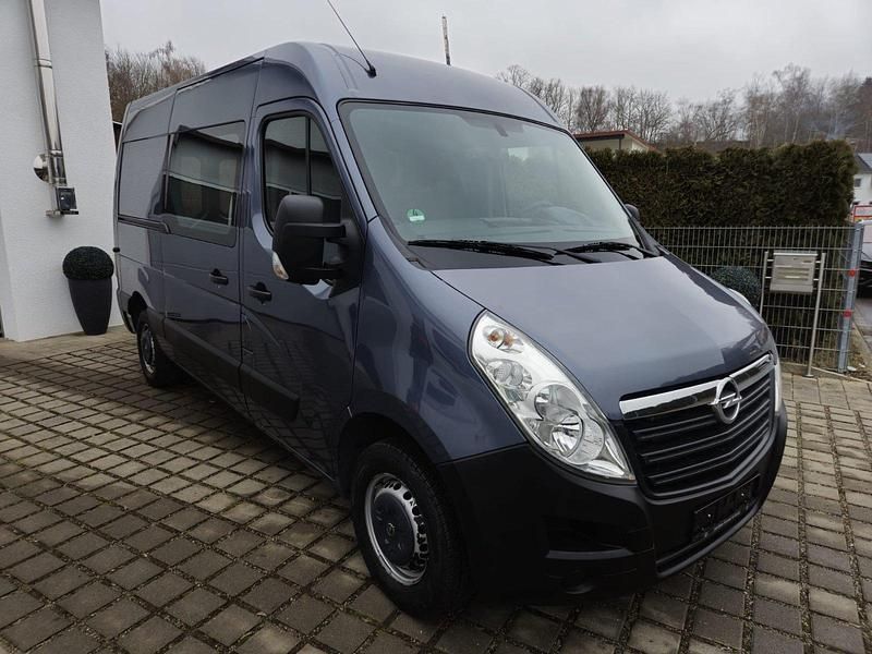 Gebraucht Opel Movano 131 PS (96 kW) 2018 Blau Van / Kleinbus