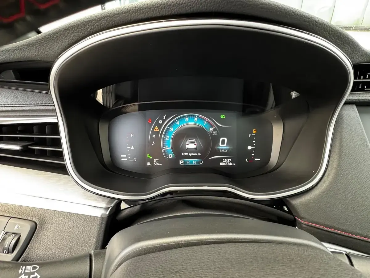 Gebraucht SWM G01 133 PS (97 kW) 2025 Grau SUV