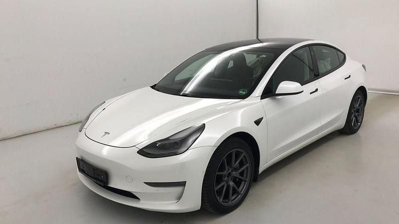 Weiß Gebraucht 2021 Tesla Model 3 Limousine | 21.419 € (Fairer Preis) - Bild 1/4