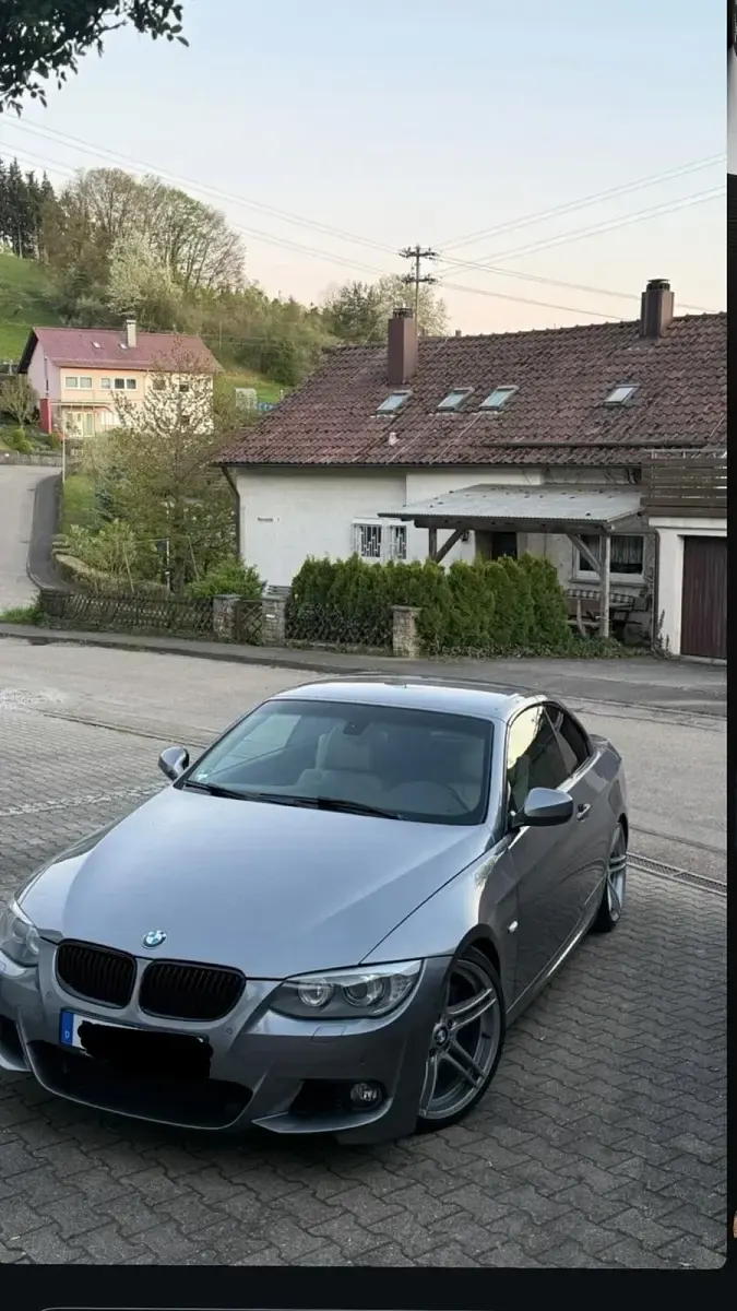 Gebraucht BMW 335 M Sport 326 PS (239 kW) 2010 Grau Cabrio