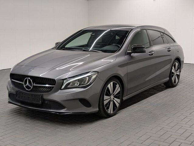 Grau (mountaingraumet.) Gebraucht 2017 Mercedes CLA180 Shooting Brake Kombi | 19.480 € (Fairer Preis) - Bild 1/4