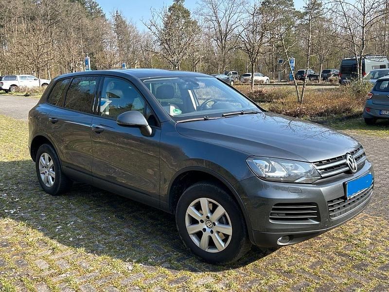Gebraucht VW Touareg Edition 204 PS (150 kW) 2014 Grau SUV