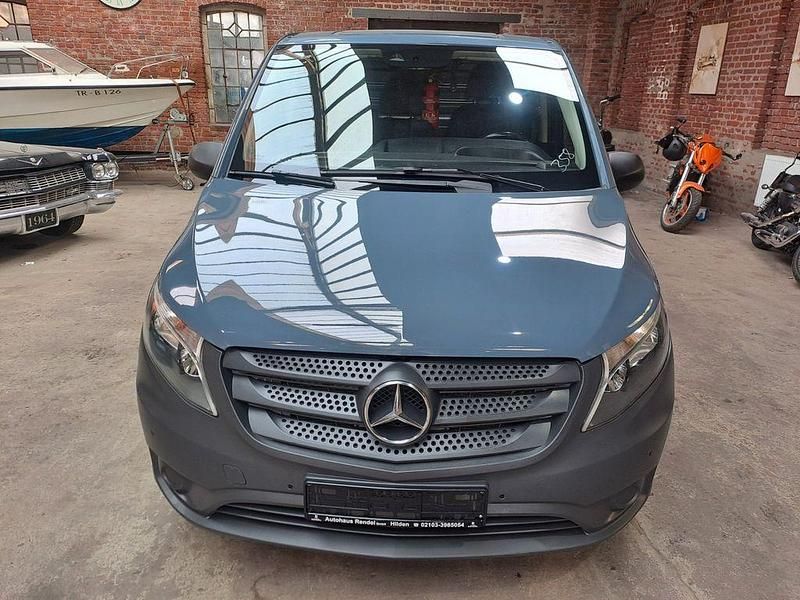 Gebraucht Mercedes Vito 102 PS (75 kW) 2020 Grau Van