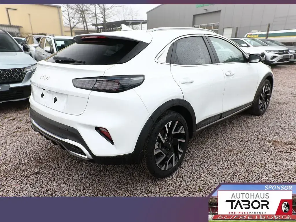 Neu Kia XCeed 179 PS (131 kW) 2026 Weiss SUV