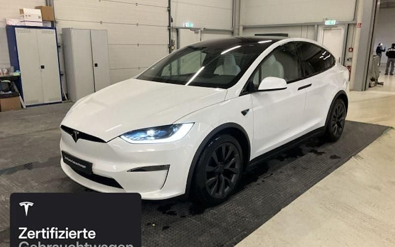 Weiß Gebraucht 2024 Tesla Model X SUV | 88.200 € (Guter Preis) - Bild 1/4