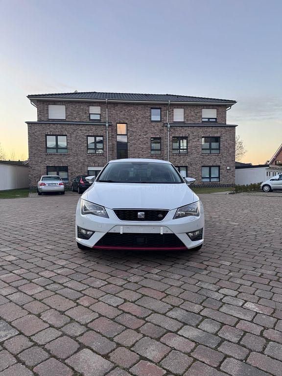 Weiß Gebraucht 2014 Seat Leon FR Limousine | 9.000 € (Guter Preis) - Bild 1/4