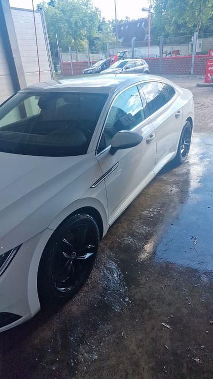 Weiß Gebraucht 2018 VW Arteon Limousine | 20.800 € (Superpreis) - Bild 1/4