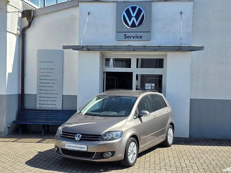 Braun Gebraucht 2013 VW Golf VII Life Limousine | 11.470 € (Guter Preis) - Bild 1/4